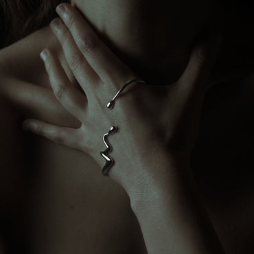hydrus palm cuff